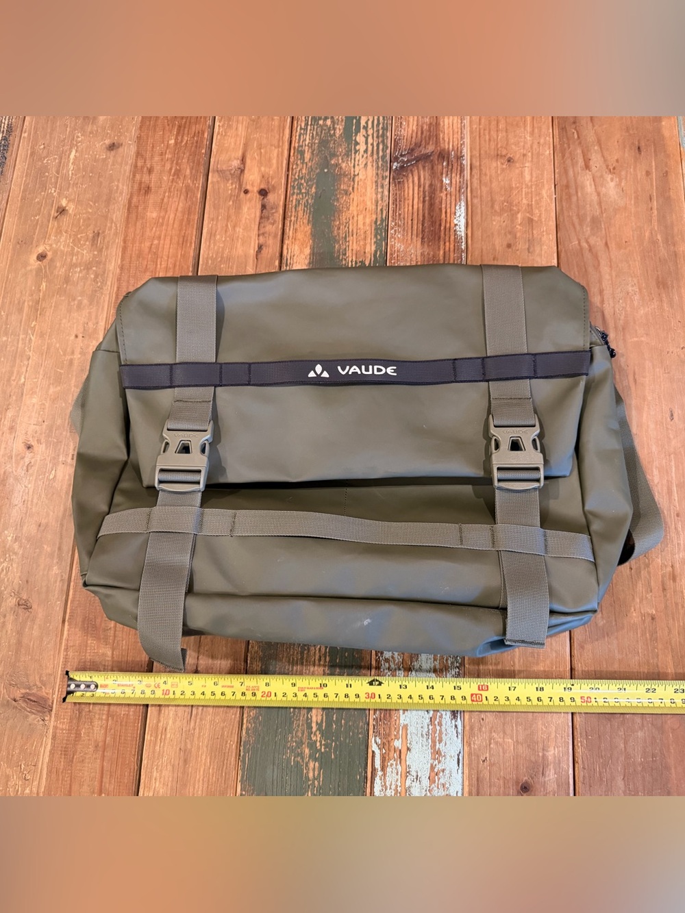 Vaude Mineo 22 Messenger Bag - new and unused